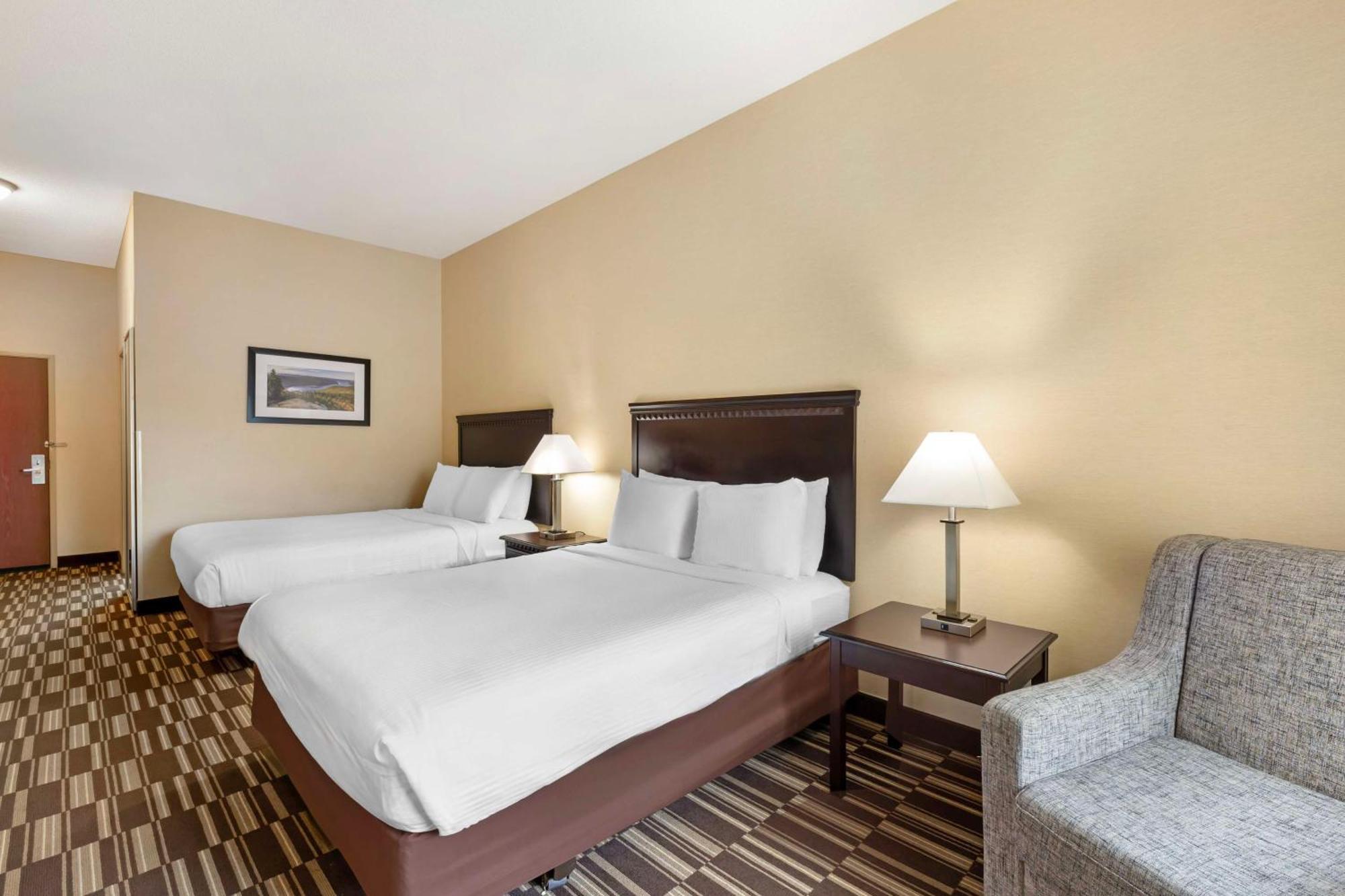 Best Western Plus Victor Inn & Suites Екстериор снимка