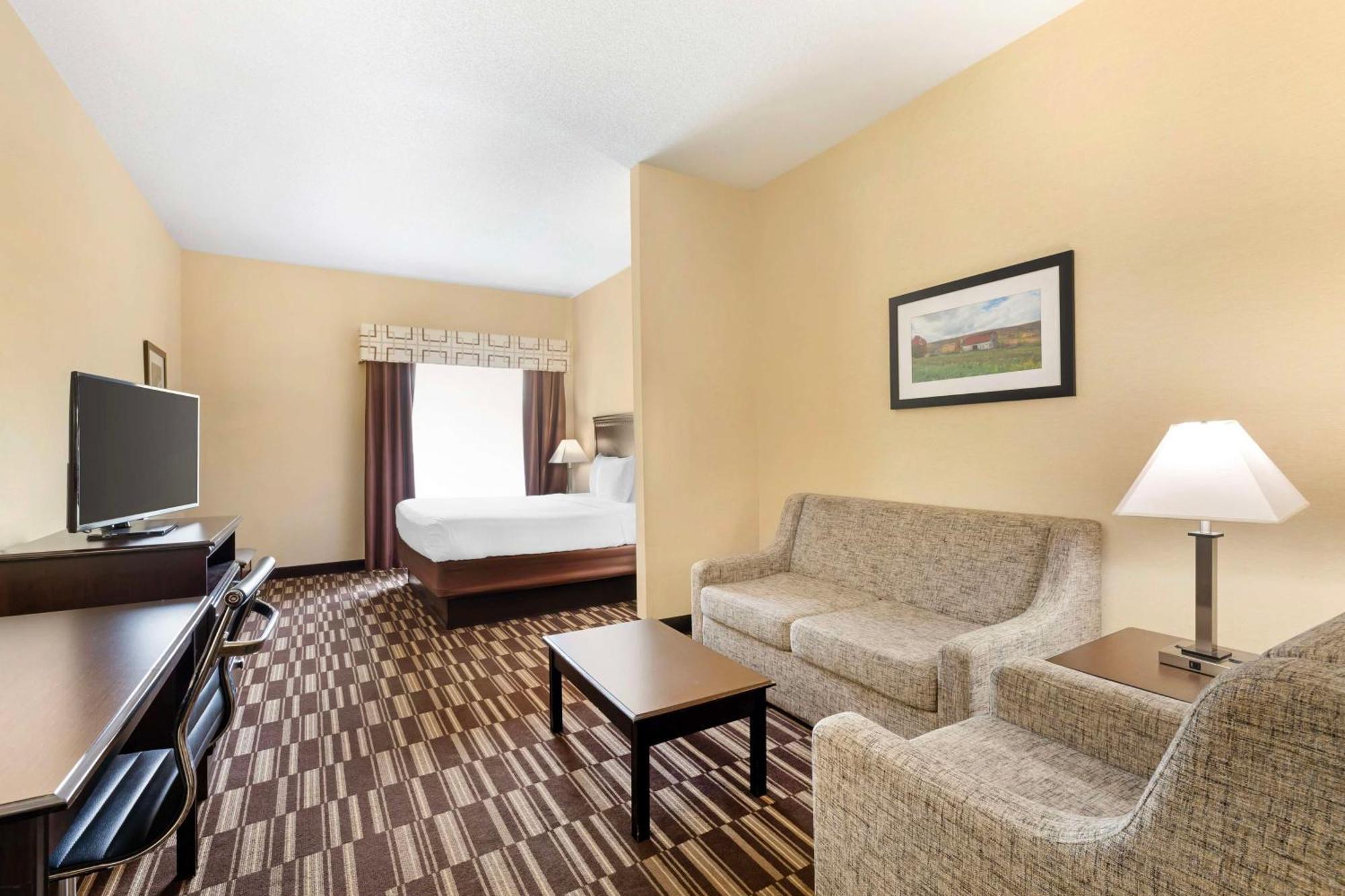 Best Western Plus Victor Inn & Suites Екстериор снимка